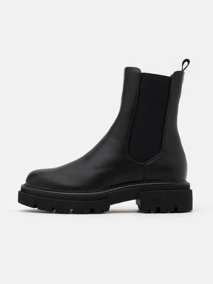Obrázek produktu Kotníkové boty na platformě Even&Odd Wide Fit