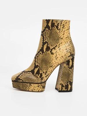 Obrázek produktu Kotníkové boty na platformě Jimmy Choo