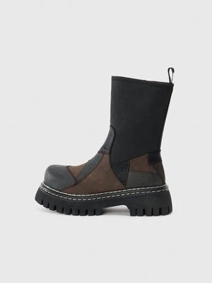Obrázek produktu Kotníkové boty na platformě Koi Footwear