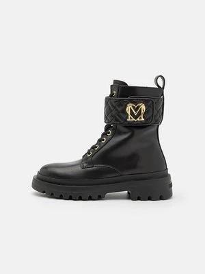 Obrázek produktu Kotníkové boty na platformě Love Moschino