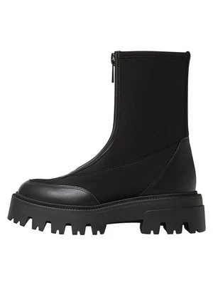 Obrázek produktu Kotníkové boty na platformě Stradivarius