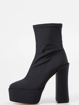 Obrázek produktu Kotníkové boty na platformě Stuart Weitzman