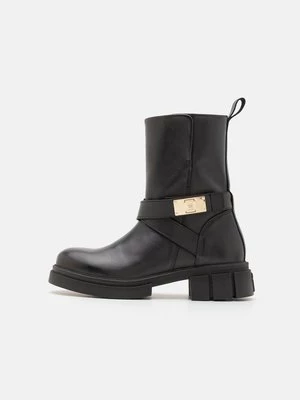Obrázek produktu Kotníkové boty na platformě Tommy Hilfiger černá