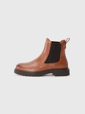 Obrázek produktu Kotníkové boty na platformě Tommy Hilfiger hnědá