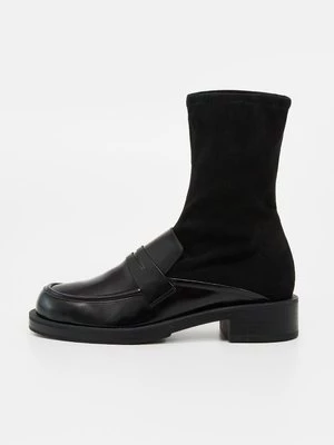 Obrázek produktu Kotníkové boty Stuart Weitzman