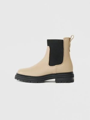 Obrázek produktu Kotníkové boty Tommy Hilfiger světle hnědošedá