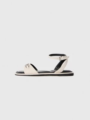 Obrázek produktu Kotníkové sandály DKNY