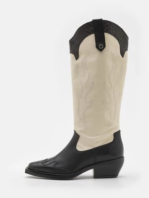 Obrázek produktu Kovbojské/motorkářské kozačky Steve Madden