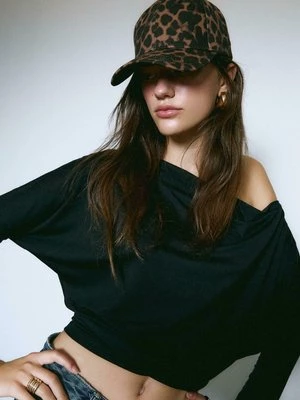 Obrázek produktu Kšiltovka Stradivarius tmavě hnědá
