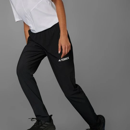 Obrázek produktu Kalhoty Multi Essentials Stretch Adidas černá