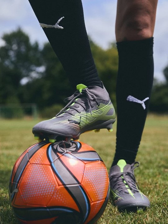 Obrázek produktu Kopačky pro pevný povrch Puma antracitová