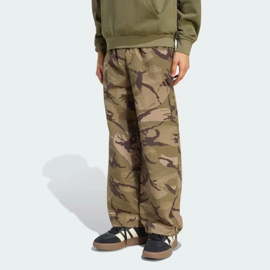 Obrázek produktu Padákové kalhoty Seasonal Essentials Camo Woven Adidas