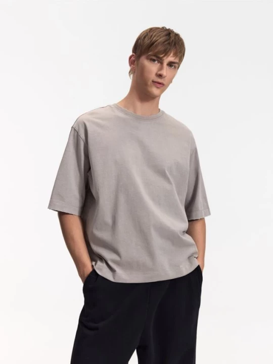 Obrázek produktu Reserved - Cropped boxy tričko s efektem oprání - světle šedá