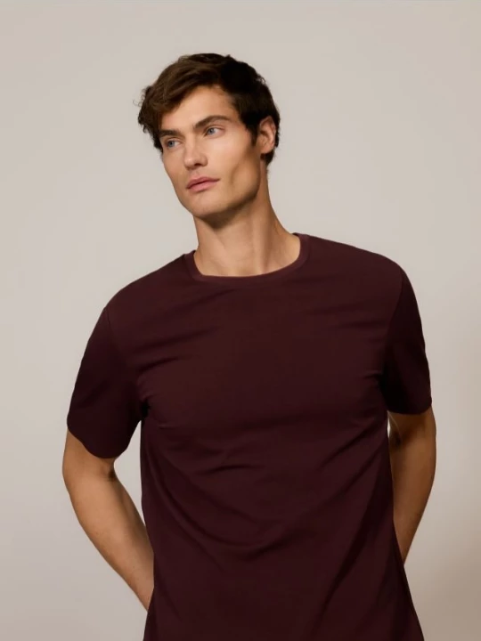 Obrázek produktu Reserved - Hladké tričko regular fit - hnědá