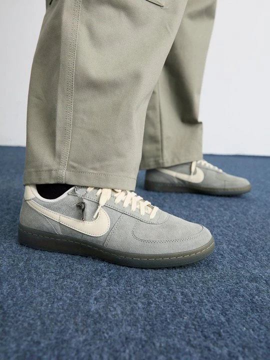 Obrázek produktu Tenisky Nike olivová