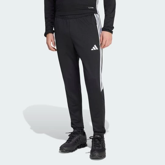 Obrázek produktu TRÉNINKOVÉ KALHOTY TIRO 26 ESSENTIALS Adidas