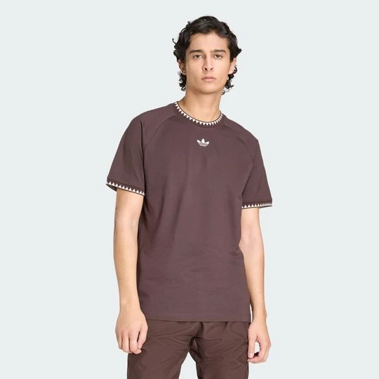 Obrázek produktu TRIČKO CHEST STRIPES ENGINEERED COLLAR Adidas Aurora Coffee