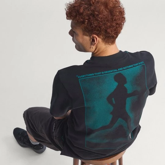 Obrázek produktu TRIČKO S GRAFIKOU ADIDAS EQUIPMENT BLUR černá