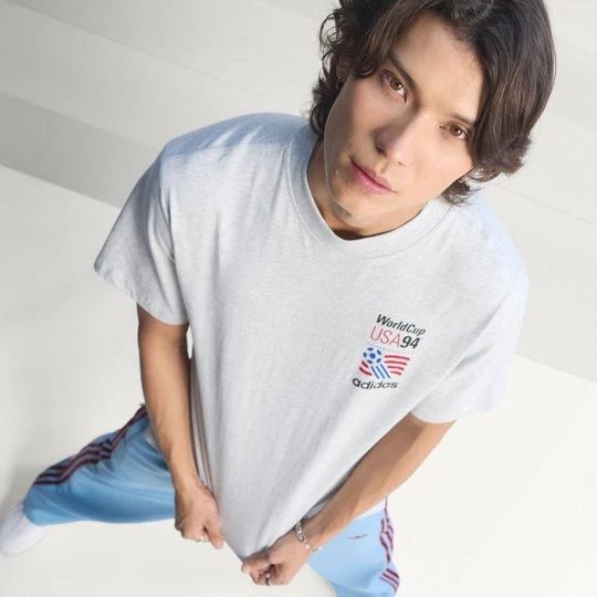 Obrázek produktu Tričko s potiskem Adidas Light Grey Heather