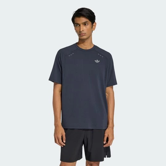 Obrázek produktu TRIČKO TECH TREFOIL ESSENTIALS POLYESTER Adidas