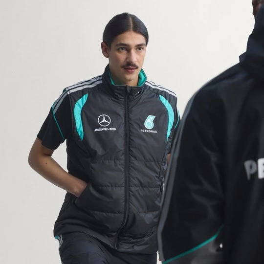 Obrázek produktu Vesta MERCEDES - AMG PETRONAS FORMULA 1 TEAM MECHANICS Adidas