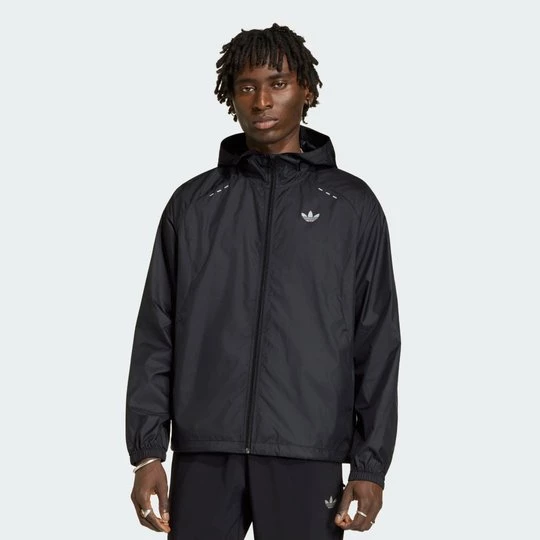 Obrázek produktu VĚTROVKA TECH TREFOIL ESSENTIALS Adidas