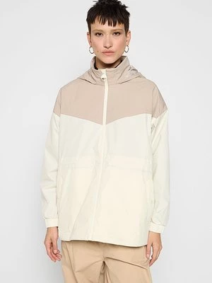 Obrázek produktu Lehká bunda Barbour International