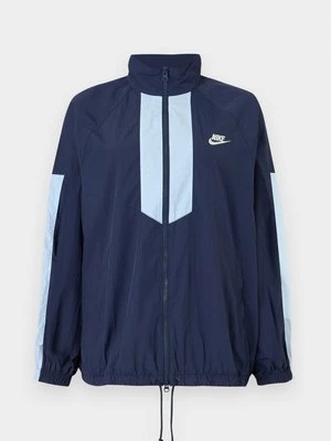 Obrázek produktu Lehká bunda Nike tmavě modrá