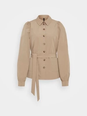 Obrázek produktu Lehká bunda Vero Moda Tall