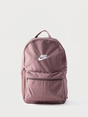 Obrázek produktu Malý batoh Nike růžová