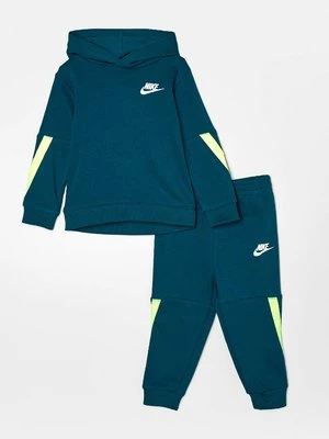 Obrázek produktu Mikina s kapucí Nike