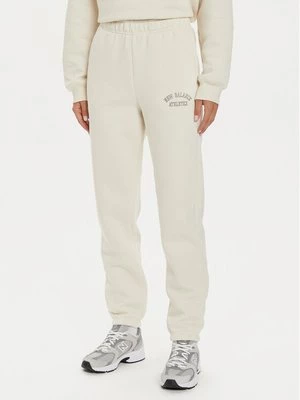 Obrázek produktu New Balance Teplákové kalhoty WP43500 Béžová Relaxed Fit