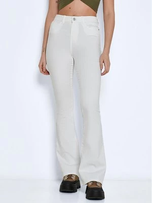 Obrázek produktu Noisy May Jeansy Sallie 27019305 Bílá Slim Fit