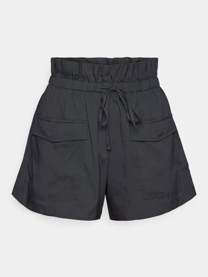 Obrázek produktu Outdoorové kraťasy Girlfriend Collective
