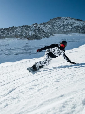Obrázek produktu Pánská snowboardová bunda membrána 15000 - černá 4F