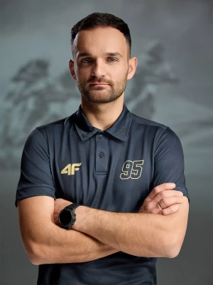 Obrázek produktu Pánské rychleschnoucí polo tričko 4F x Bartosz Zmarzlik - černé