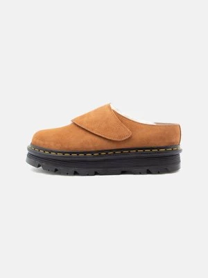 Obrázek produktu Pantofle Dr. Martens hnědá