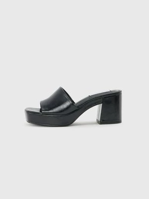 Obrázek produktu Pantofle na podpatku Steve Madden