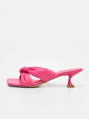 Obrázek produktu Pantofle na podpatku Stuart Weitzman
