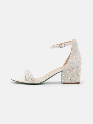 Obrázek produktu Páskové sandály Blue By Betsey Johnson