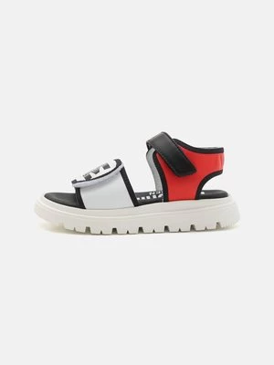 Obrázek produktu Páskové sandály Moschino