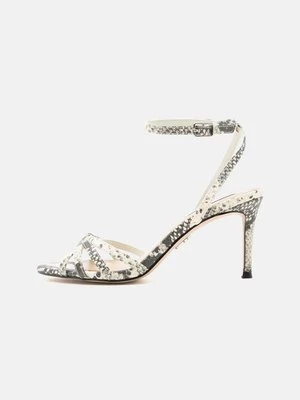 Obrázek produktu Páskové sandály Steve Madden