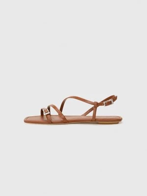 Obrázek produktu Páskové sandály Stuart Weitzman