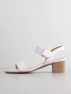 Obrázek produktu Páskové sandály Stuart Weitzman