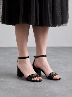 Obrázek produktu Páskové sandály Stuart Weitzman
