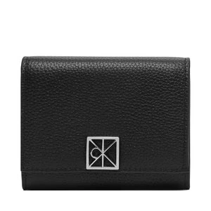 Obrázek produktu Peněženka Calvin Klein Emblem Hw Pebble Trifold W/Zip LV04F1128G Černá