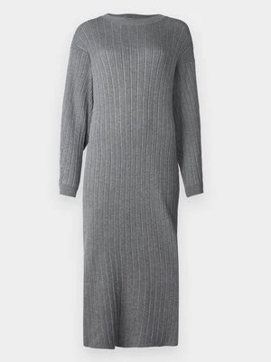 Obrázek produktu Pletené šaty Vero Moda Petite