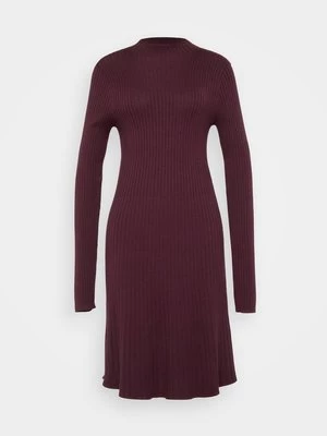 Obrázek produktu Pletené šaty Vero Moda Tall