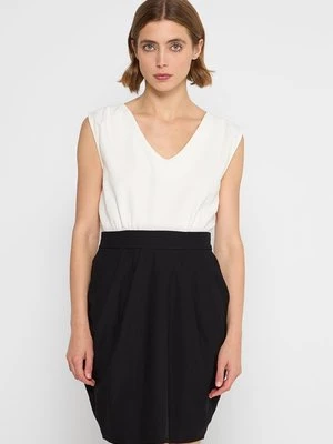 Obrázek produktu Pouzdrové šaty Closet
