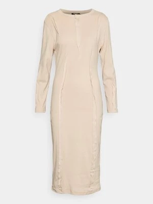 Obrázek produktu Pouzdrové šaty Missguided Petite